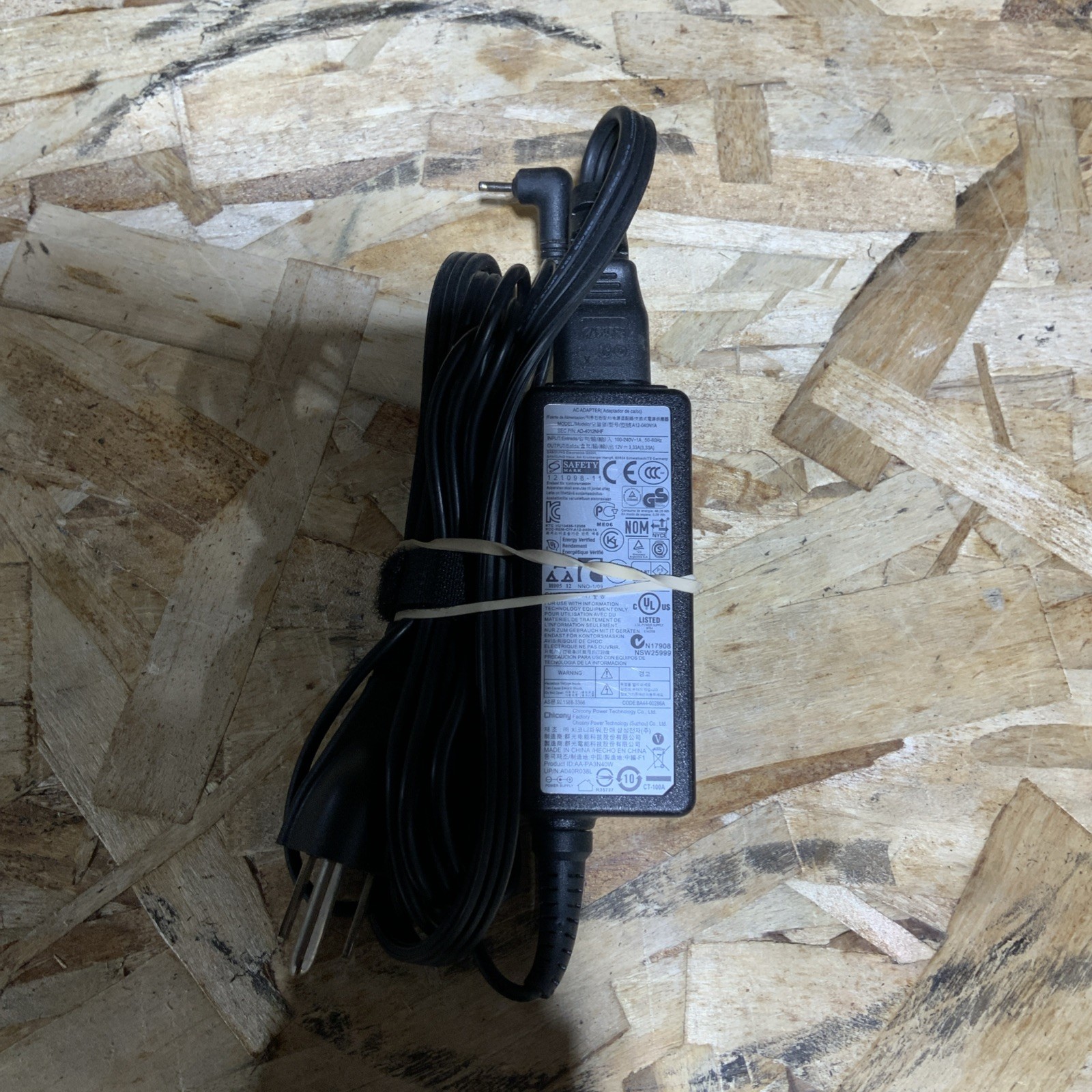 LOT OF 10 GENUINE SAMSUNG Chromebook Charger 40W 12V 3.33A Adapter A12-040N1A