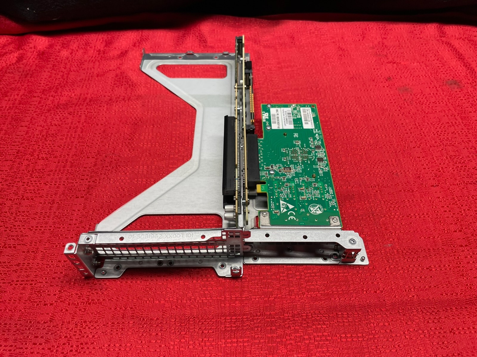 SuperMicro RSC-R1UW-2E16 & RSC-UM2R-8-NI22 w/ 01-SC81962-XX00T 101 Bracket + SSD