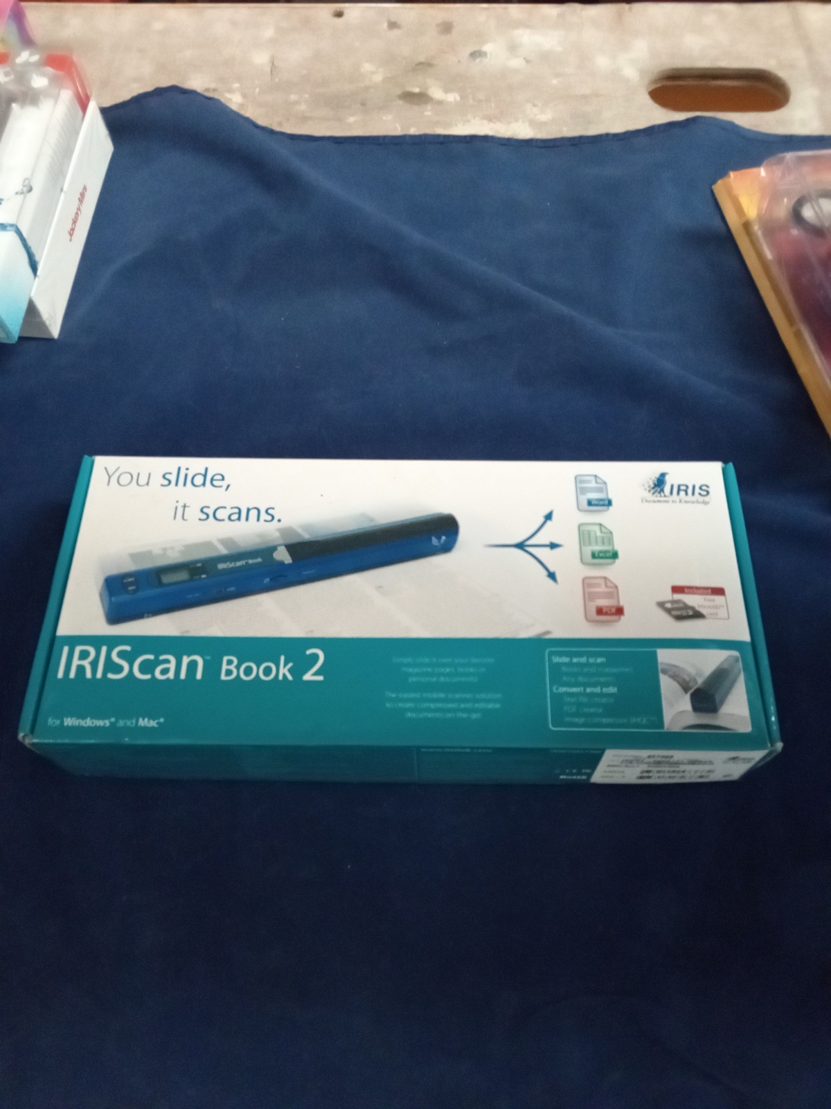 IRIS can Book 2 Executive Handheld Scanner