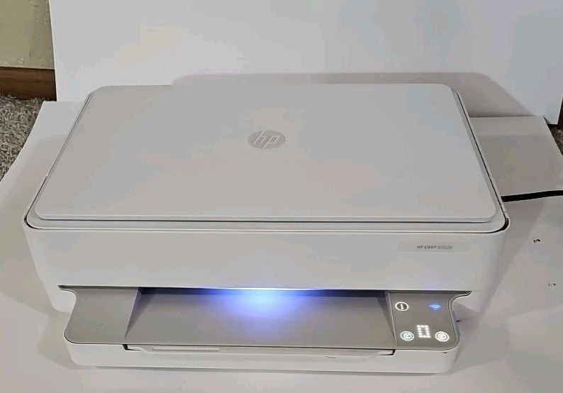 HP Envy 6052e All-in-One Inkjet Printer. Good Condition, Needs Ink.