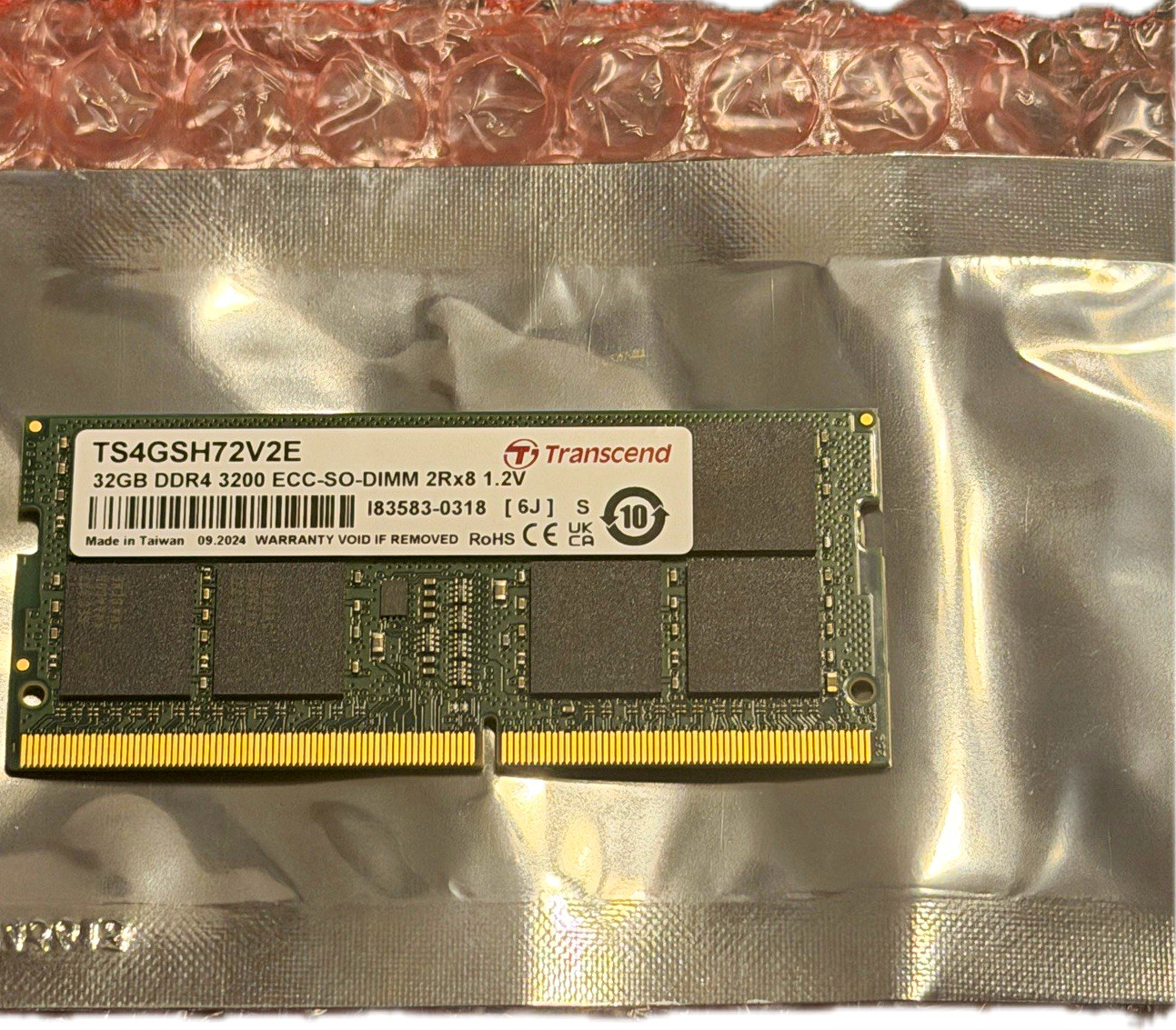 Transcend 32GB DDR4-3200 ECC SO-DIMM 260-Pin Memory TS4GSH72V2E