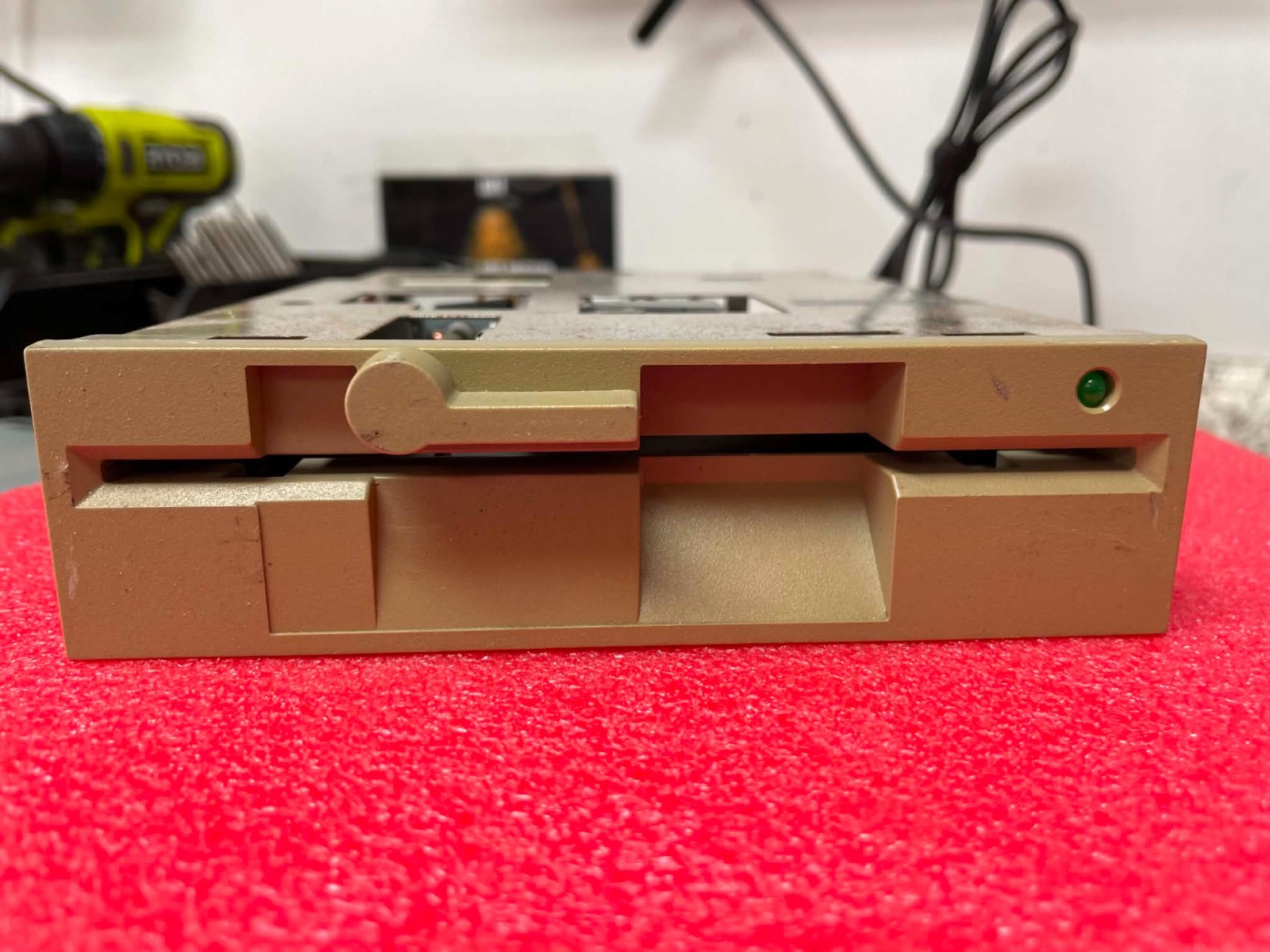 Clean Vintage Newtronics Mitsumi D509V2 5.25" 1.2mb Internal Floppy Disk Drive