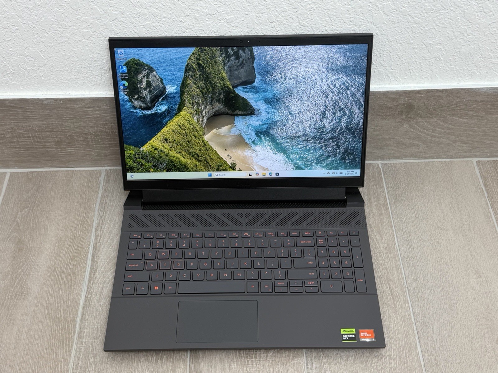 Dell G15 5535 15.6" Ryzen 5 7640HS GeForce RTX 3050 8GB RAM 512GB NVMe Win-11