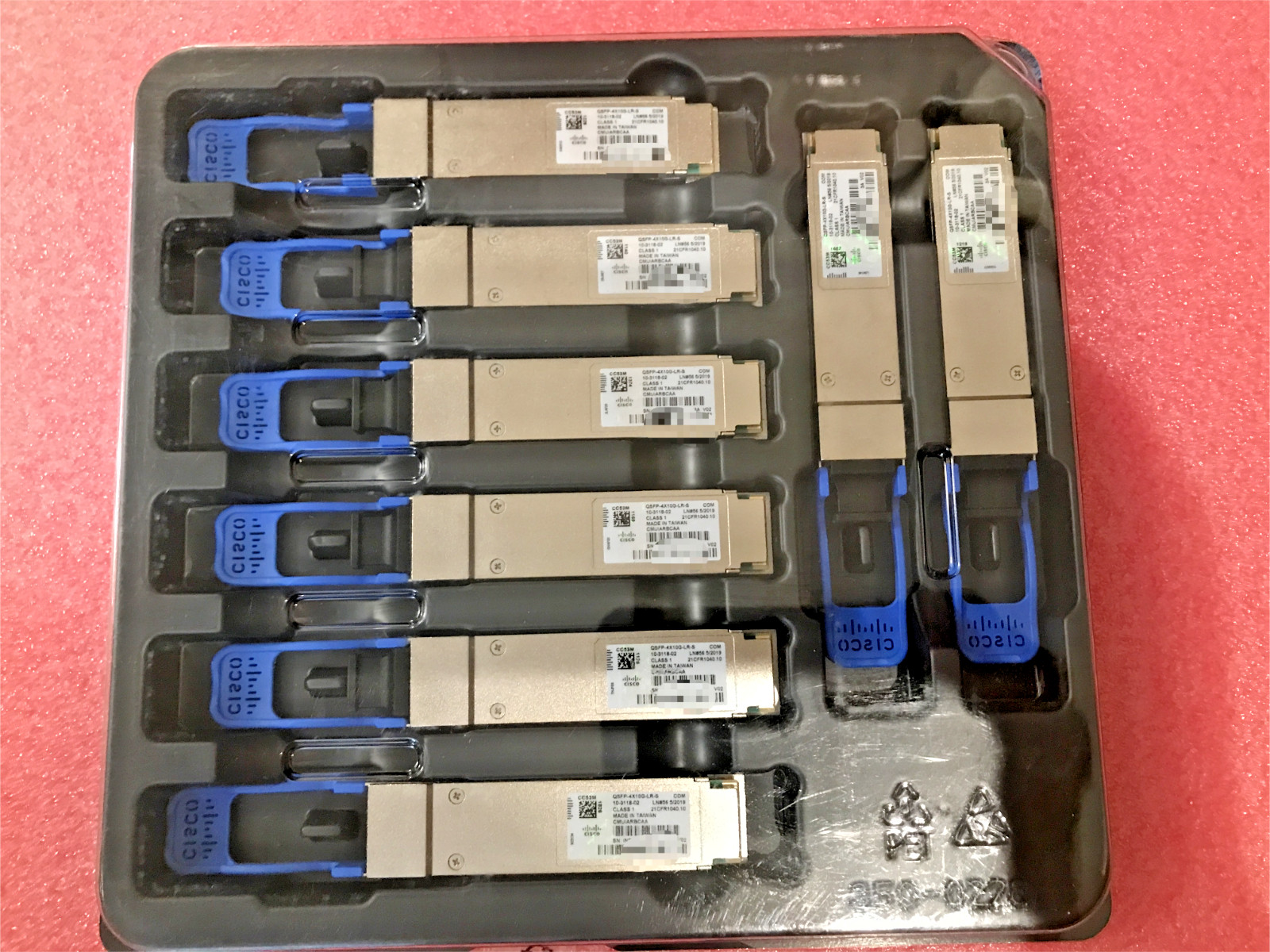 （1PC）New Cisco QSFP-4X10G-LR-S 4x10GBASE-LR 1310nm 10km SMF QSFP Module W/HOLO