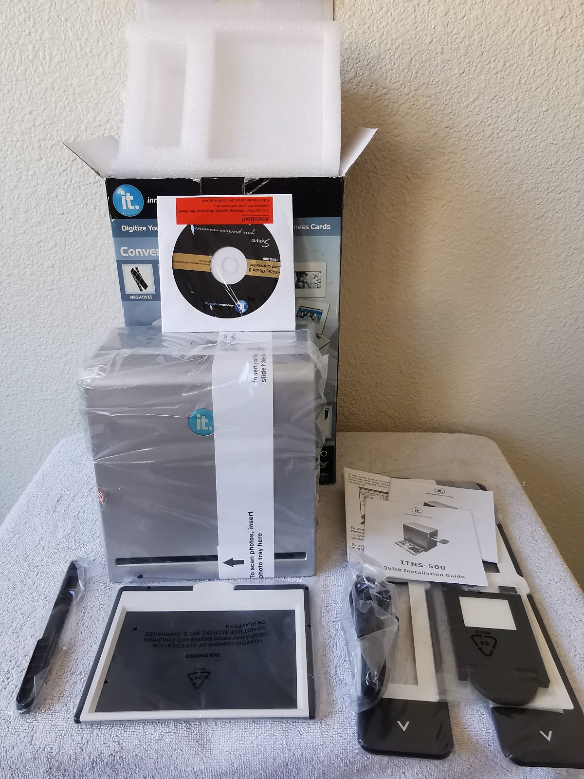 Innovative Concepts Corporation ITNS-500 Scanner Film Slide Photo Converter NEW