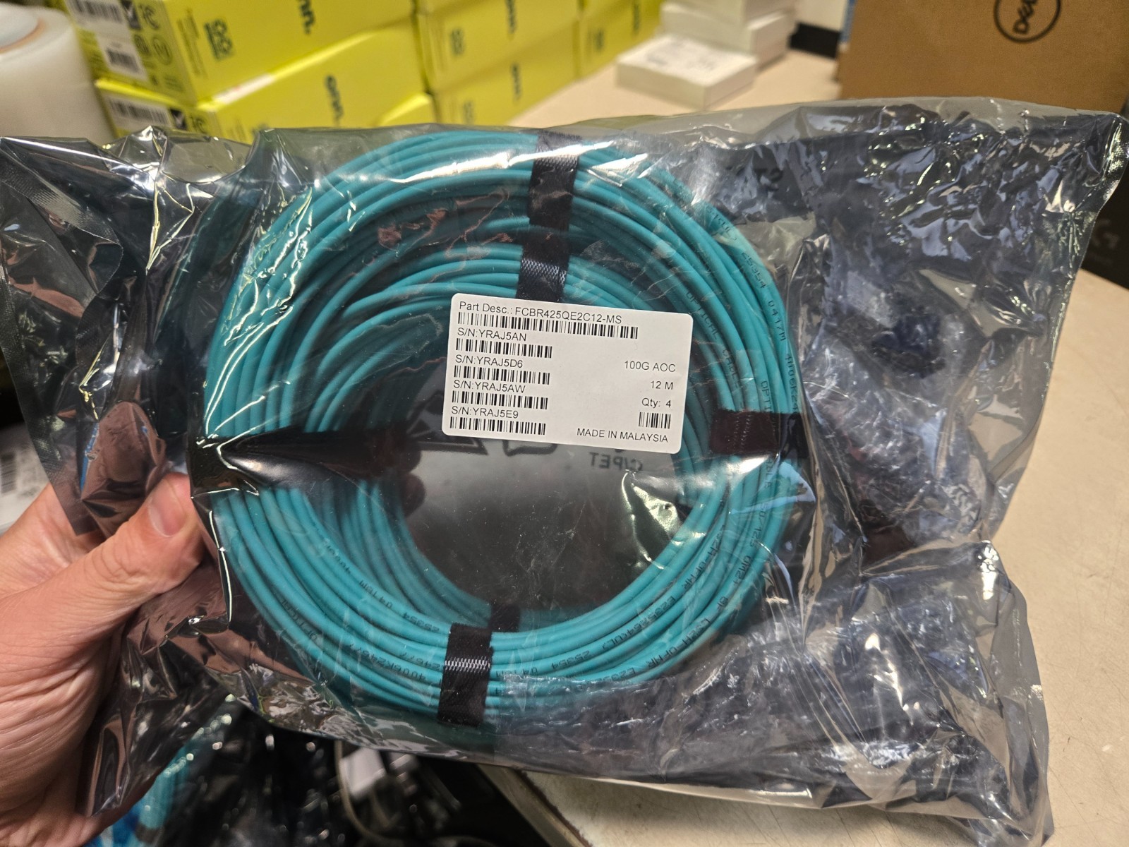 4-Pack NEW Finisar 100Gbps QSFP - QSFP Active Optical Cable 12M FCBR425QE2C12-MS