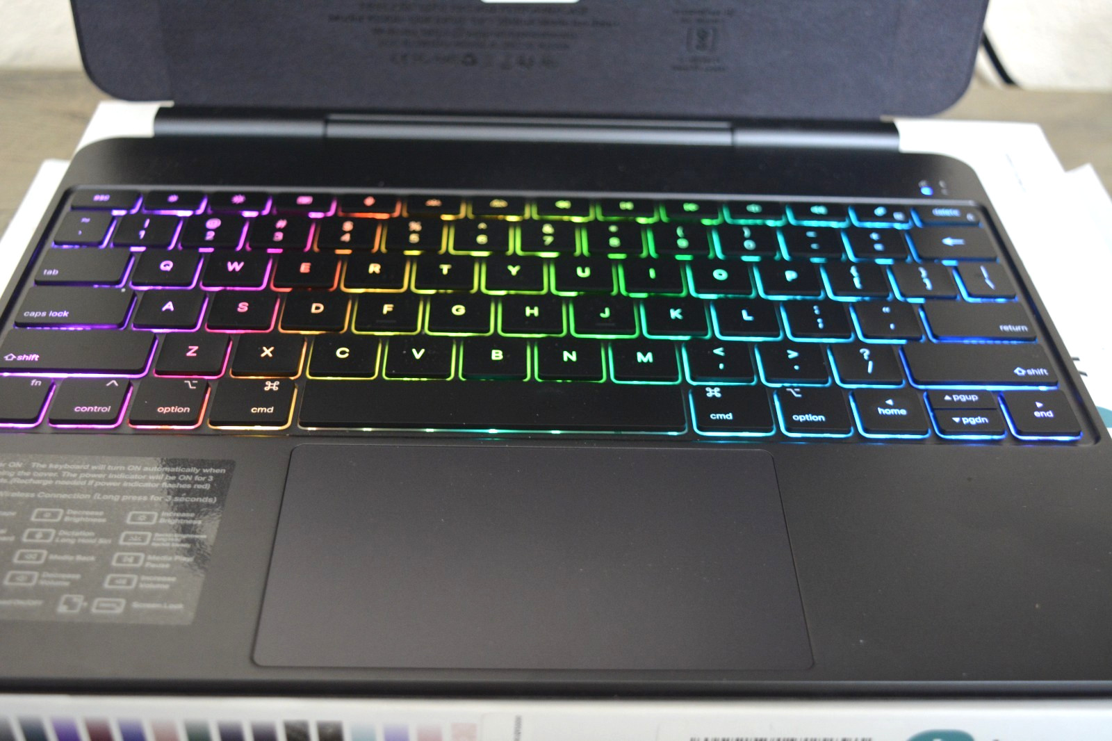 Case for iPad Pro 13" M4/M5 Magnetic with RGB keyboard and trackpad