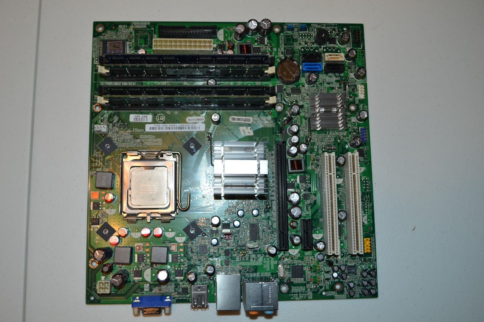 DELL Inspiron motherboard 0RY007 G33M02 with Core2 Duo 3Ghz CPU SLB9J, 8Gb ram