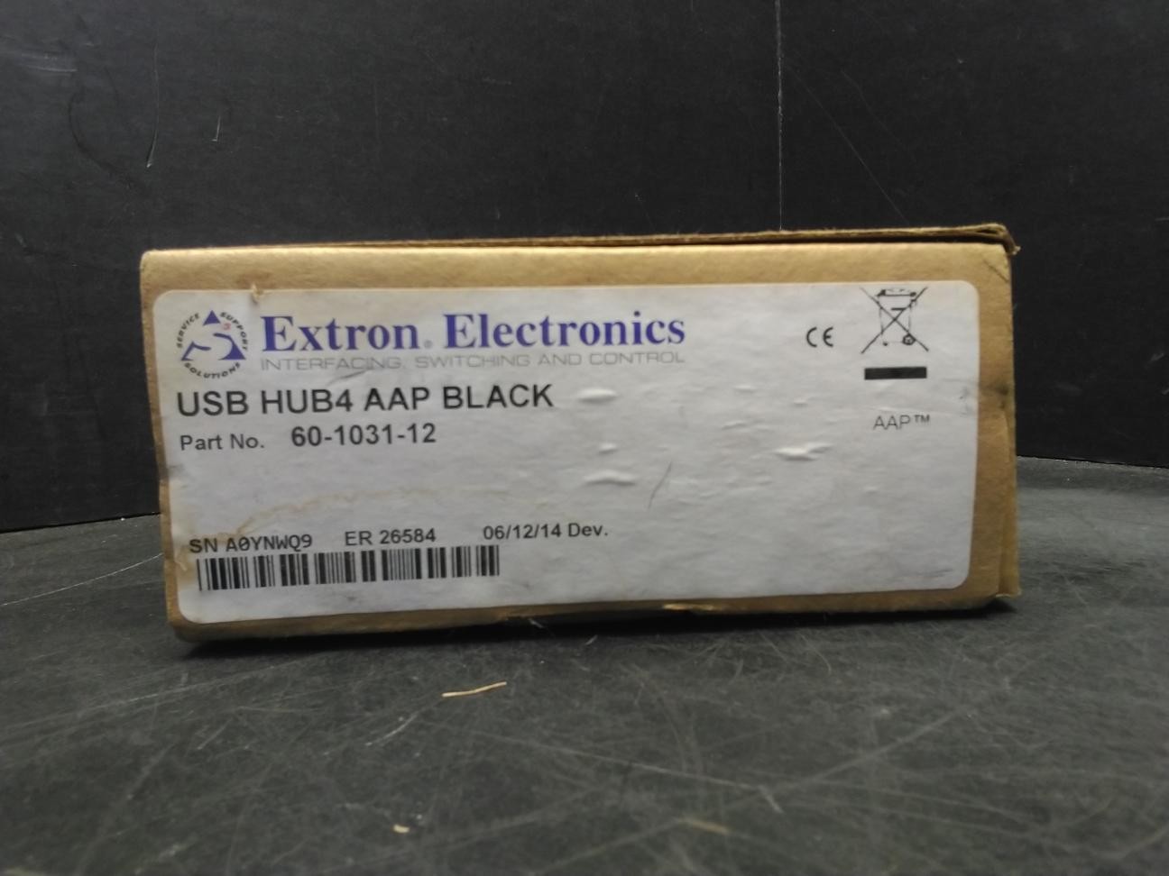 Extron Model: HUB4 AAP BLACK P/N: 60-1031-12 (0-0-1) P2W0BIAIQTM
