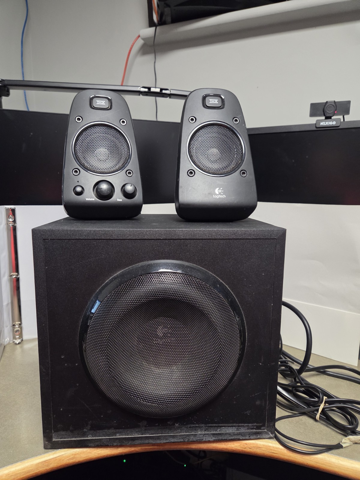 Logitech Z623 THX 2.1 Speaker System Subwoofer 400W Tested Working