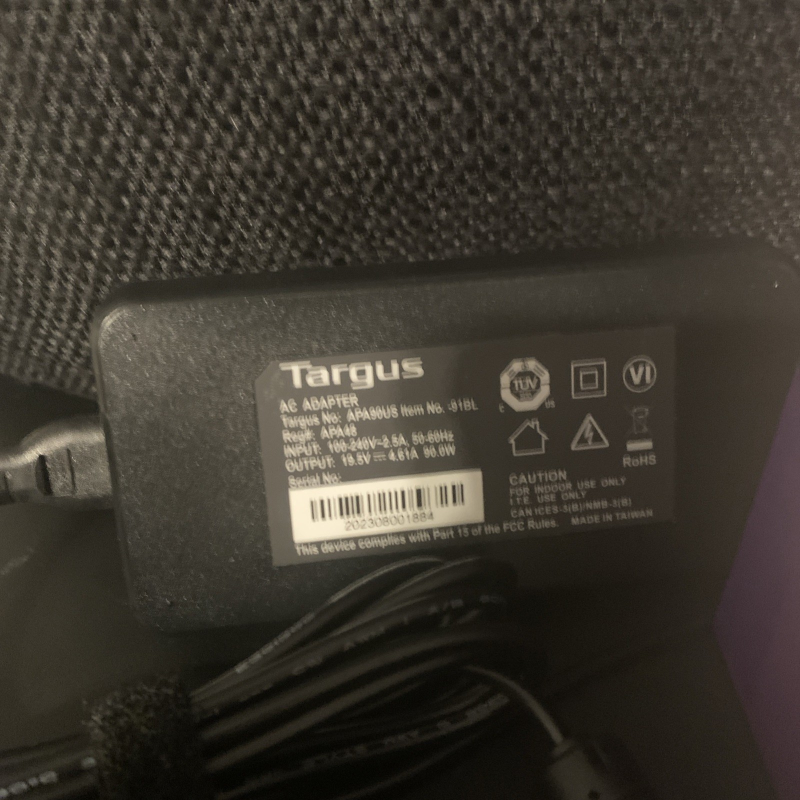 Targus APA92US 90W- AC Ultra-Slim Universal Laptop Charger
