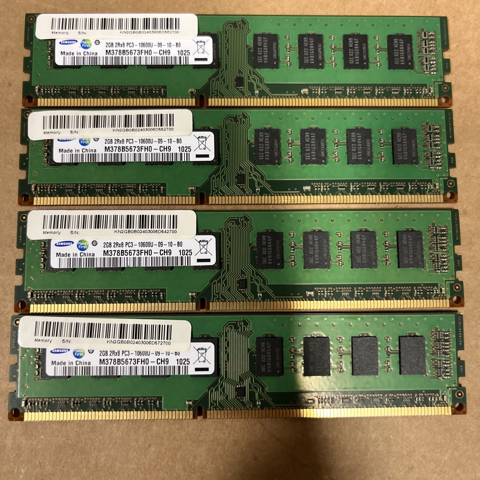 Samsung 8GB (4x2GB) DDR3 SDRAM DIMM PC3-10600U 240-Pin M378B5673FH0-CH9