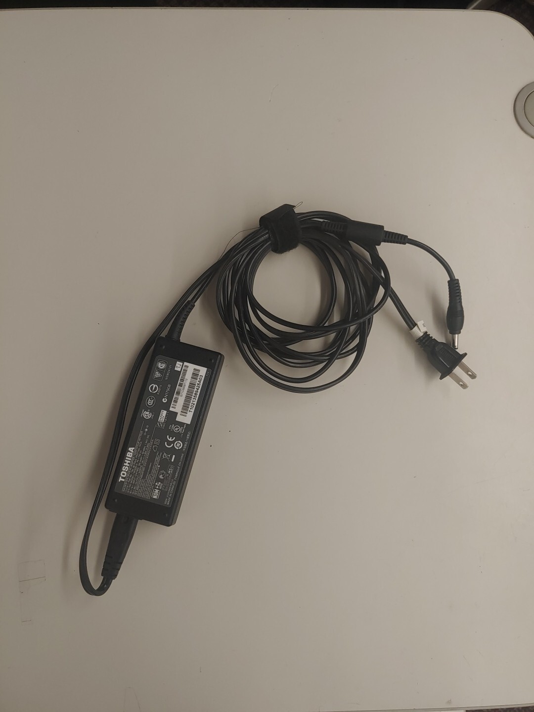 850 - TOSHIBA PA3715U-1ACA PA-1750-24 Power Supply WORKING Tested
