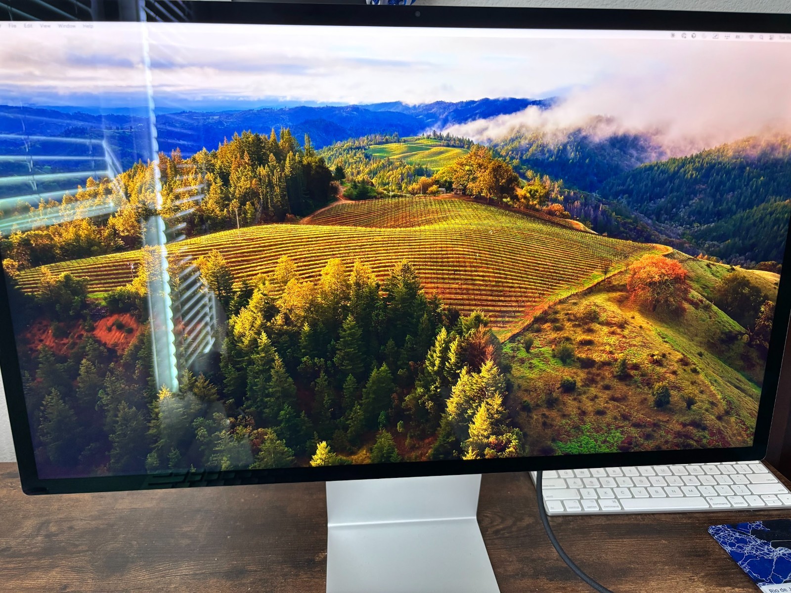 Apple Studio Display 27" with Standard Glass (Tilt-Adjustable Stand)