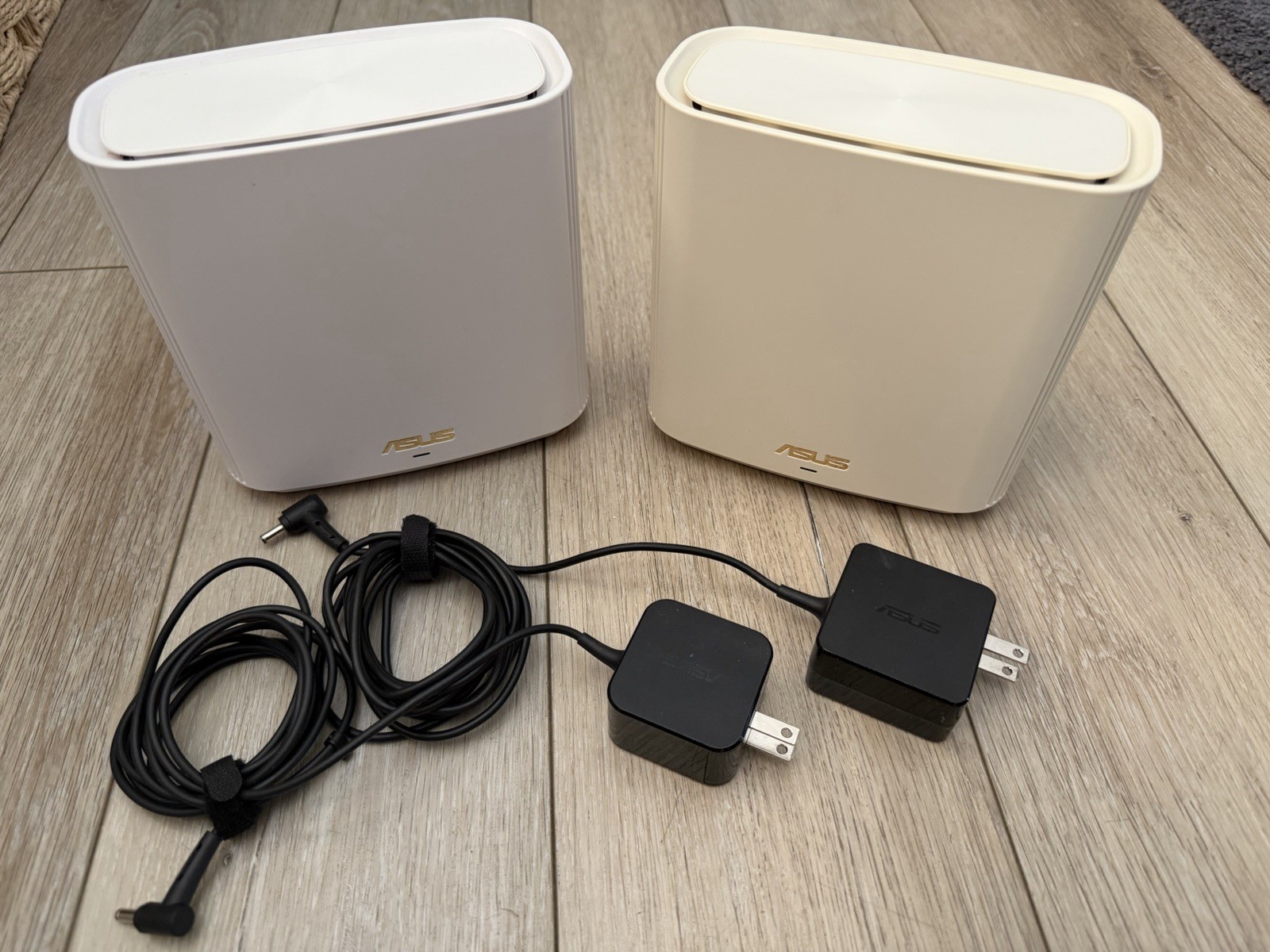 ASUS ZenWiFi XT8 WiFi 6 Dual-Band White Mesh Router 2-Pack USB 3.0