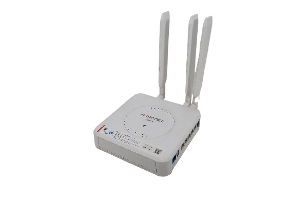 Fortinet FortiExtender FEX-201E LTE Cellular WAN Extender 5-Port GB w/Antennas