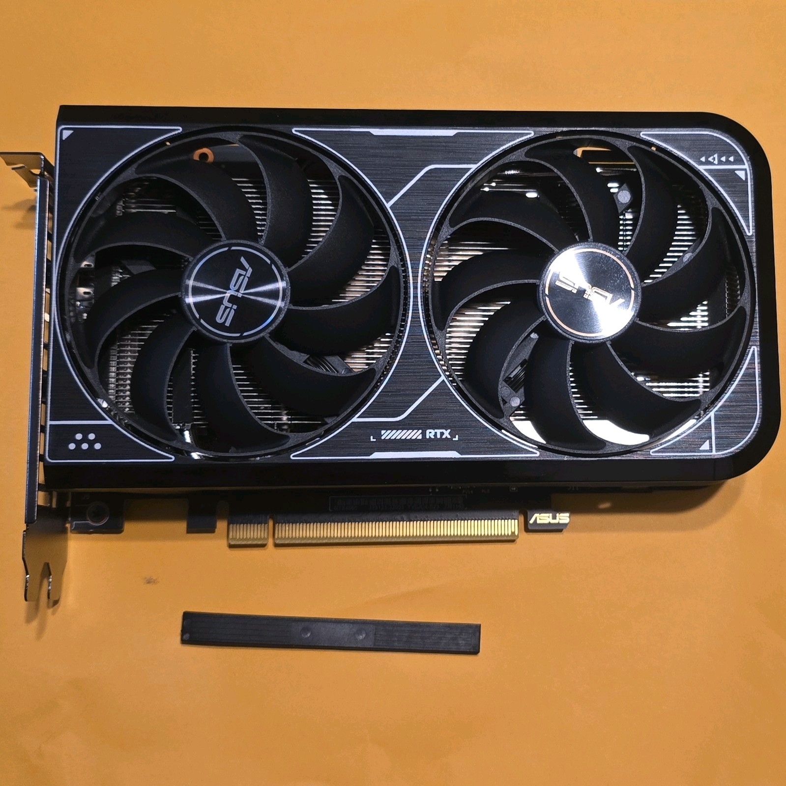 ASUS Dual GeForce RTX 4060 V2 OC Edition 8GB GDDR6