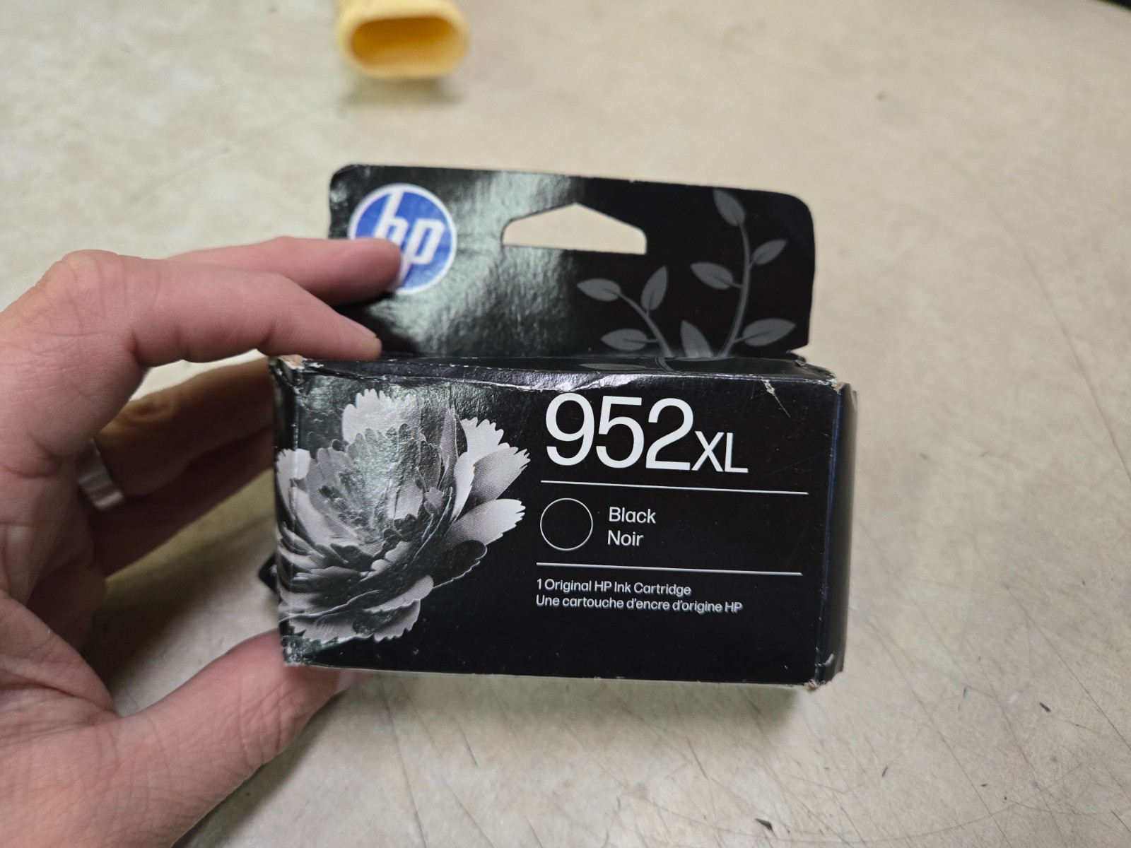 SEALED GENUINE HP 952XL Black Ink Cartridge Exp. 2028