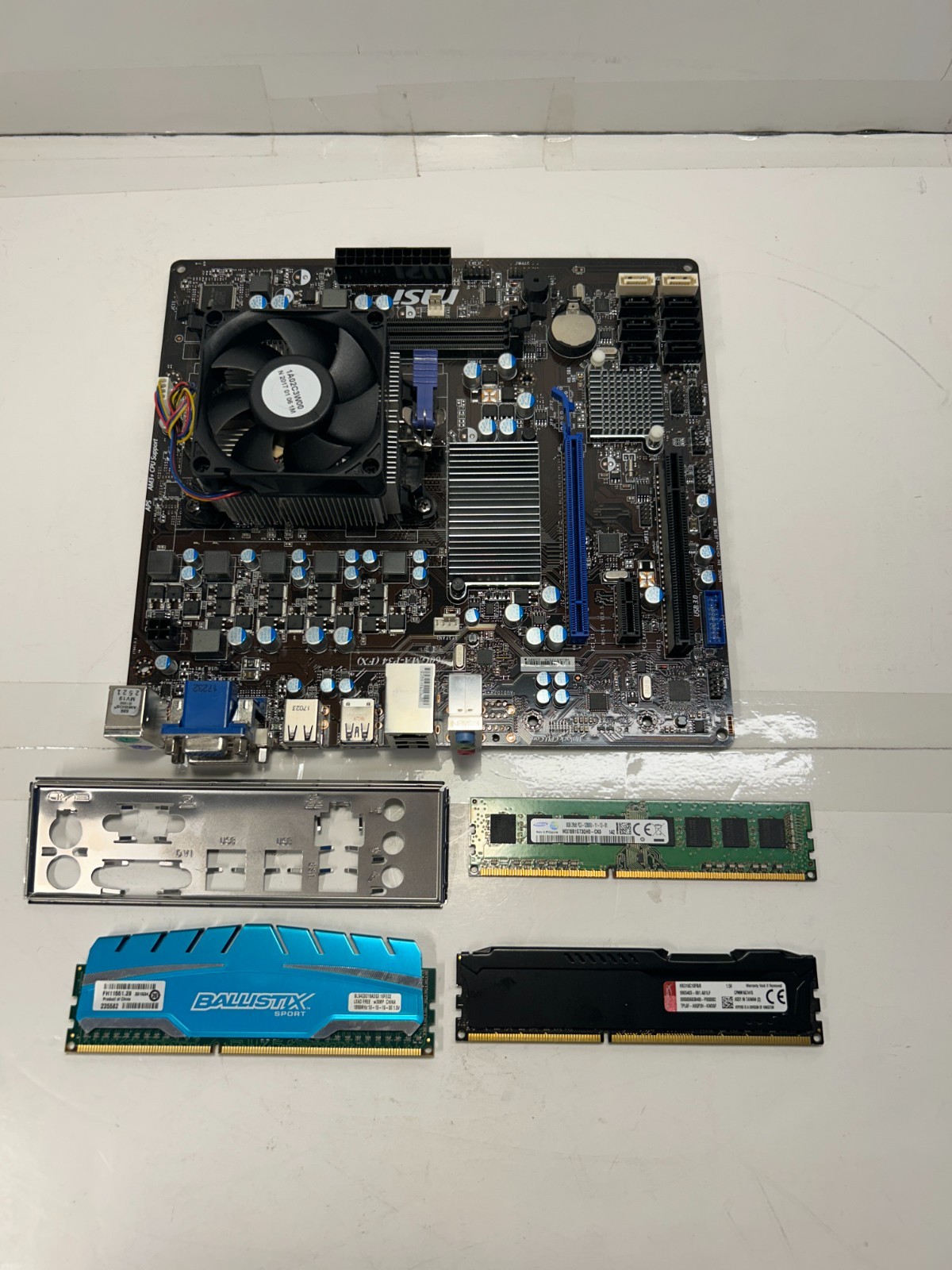 MSI 760GMA P34 7641 Motherboard AMD CPU Quad Core 4300 Combo 20GB RAM UNRAID
