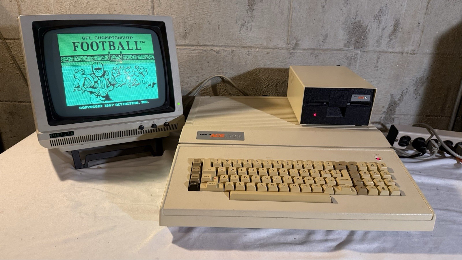 Franklin Ace 1000 Apple II+ System With 5.25” Floppy Drive REFURBISHED See Pics