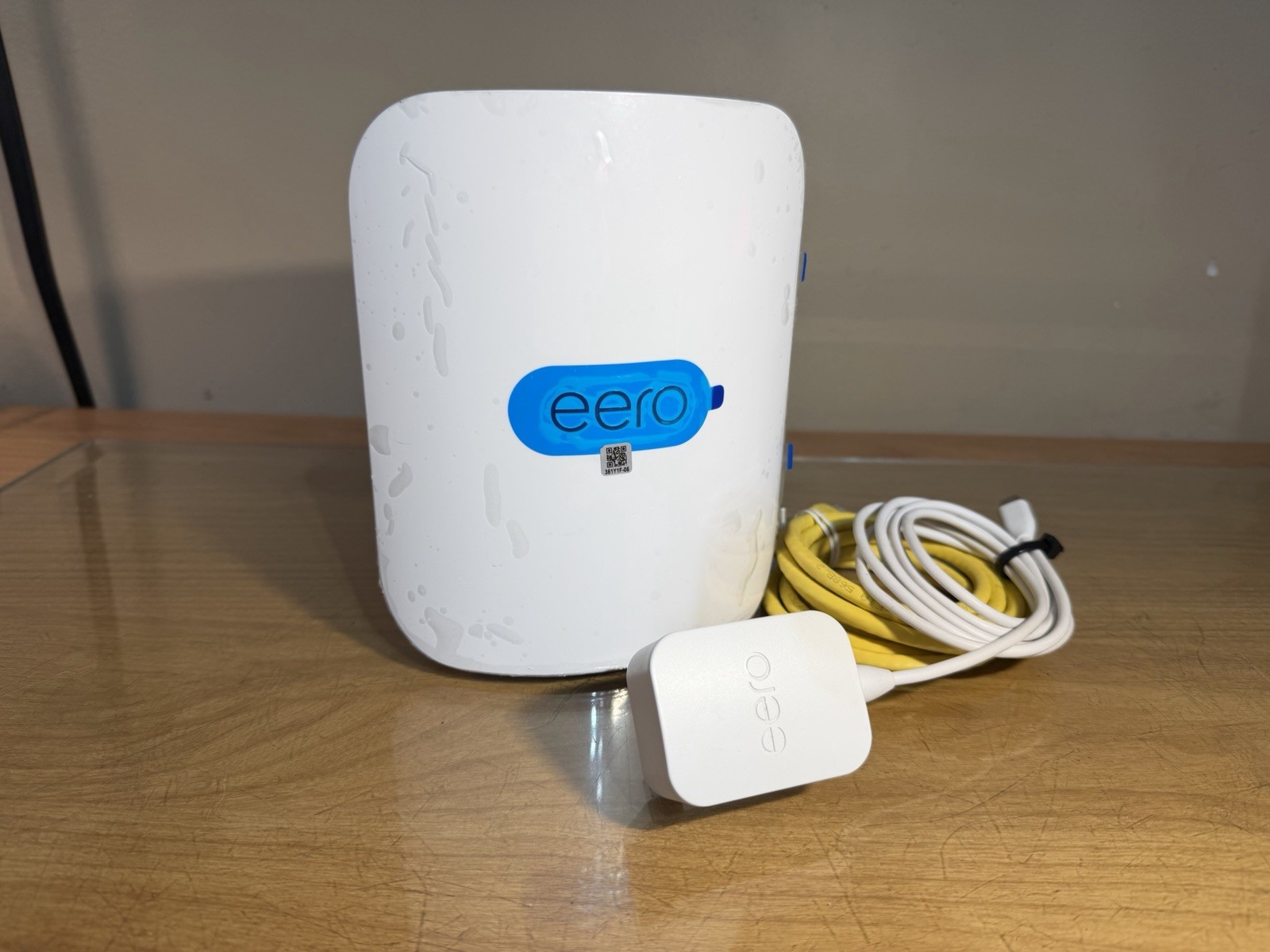 eero Pro 7 Wi-Fi 7 ME10001 Tri-Band Mesh Router Jadaol Cat 6 Cable Tested Works