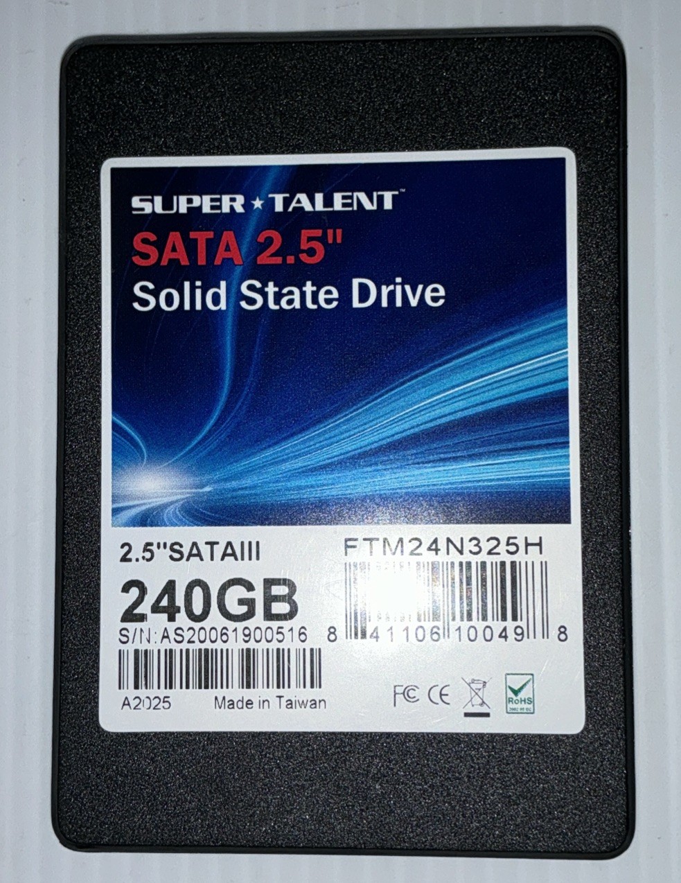 Super Talent FTM24N325H 240 GB SATA III 2.5 in Solid State Drive