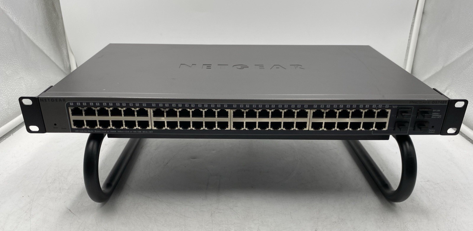 Netgear ProSafe GS748T v4h2 48-Port Gigabit Ethernet Smart Switch