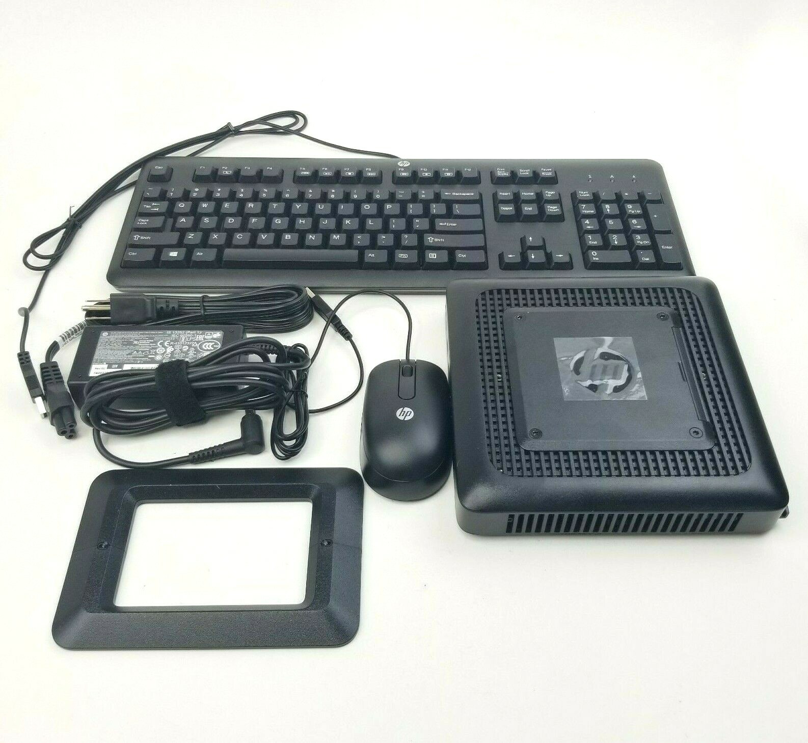 HP t520 Flexible Thin Client TPC-W015 Ready Kit w Mouse, Keyboard, Stand