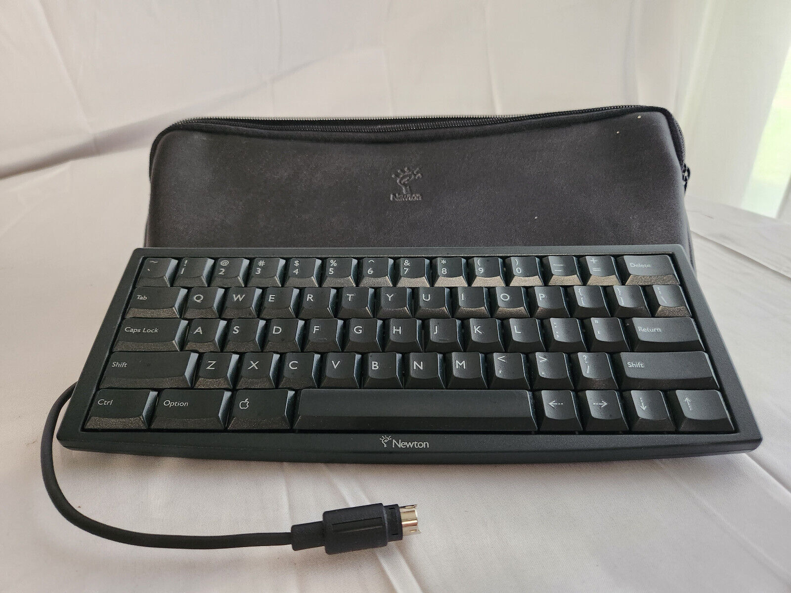 Vintage Apple Portable Newton Keyboard w/Case