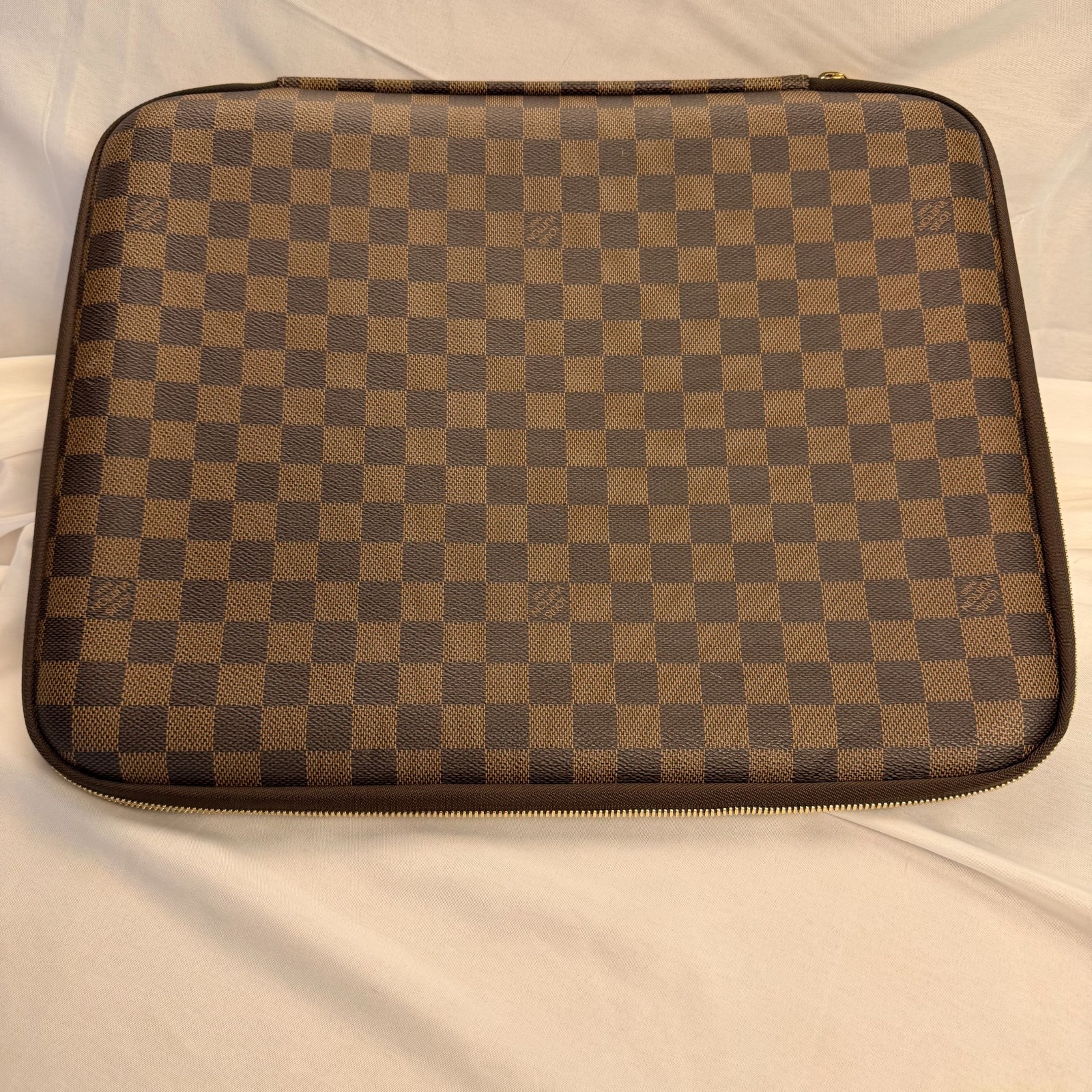 Louis Vuitton Damier Ebene 15 Laptop Sleeve Case Zip Clutch Inventeur Brown 