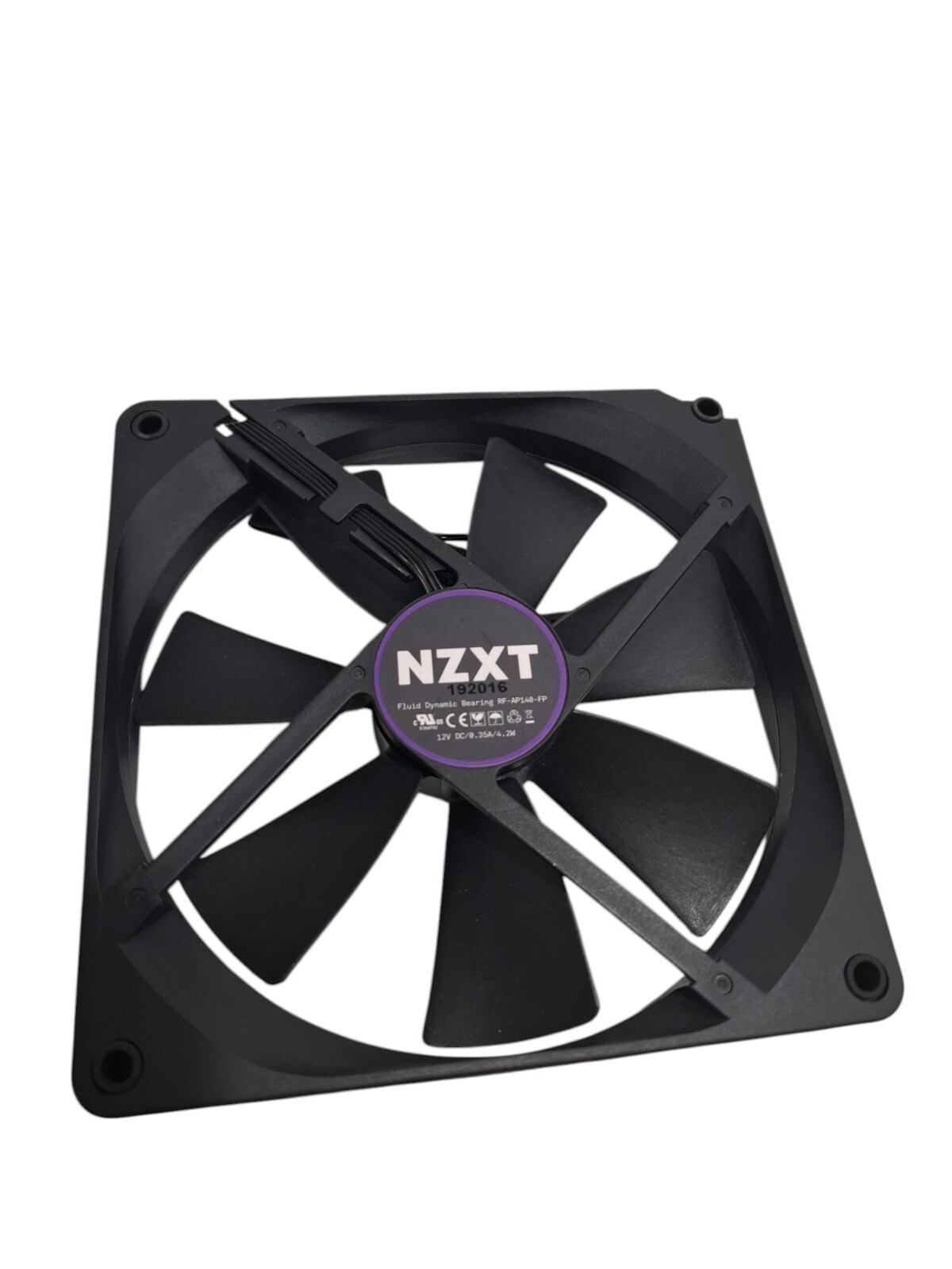 NZXT F140 Fluid Dynamic Bearing Fan 140mm Black RF-AP140-FP