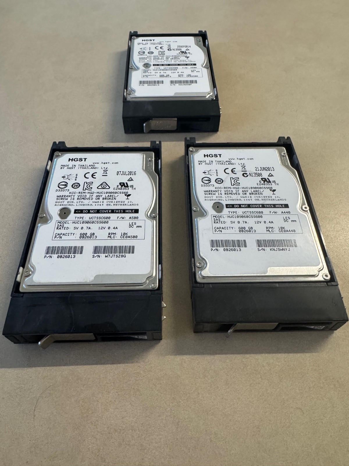 Lot of 3 Hitachi HUC109060CSS600 P/N:0B26013 10k 6Gbps 2.5" 600gb SAS hard drive