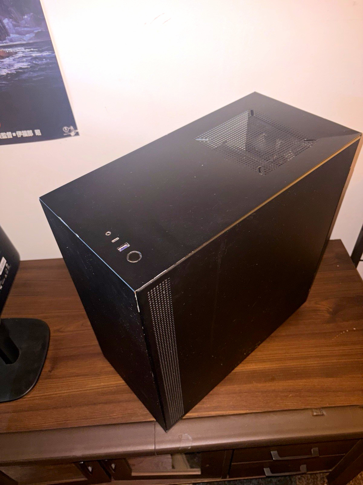 NZXT H510 Gaming Desktop i5-10400F 16GB RAM RTX 3060 466GB SSD