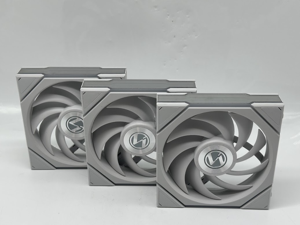 Pack of 3 Lian Li UNI FAN TL 120 V2 Wireless 120mm Case Fan - White