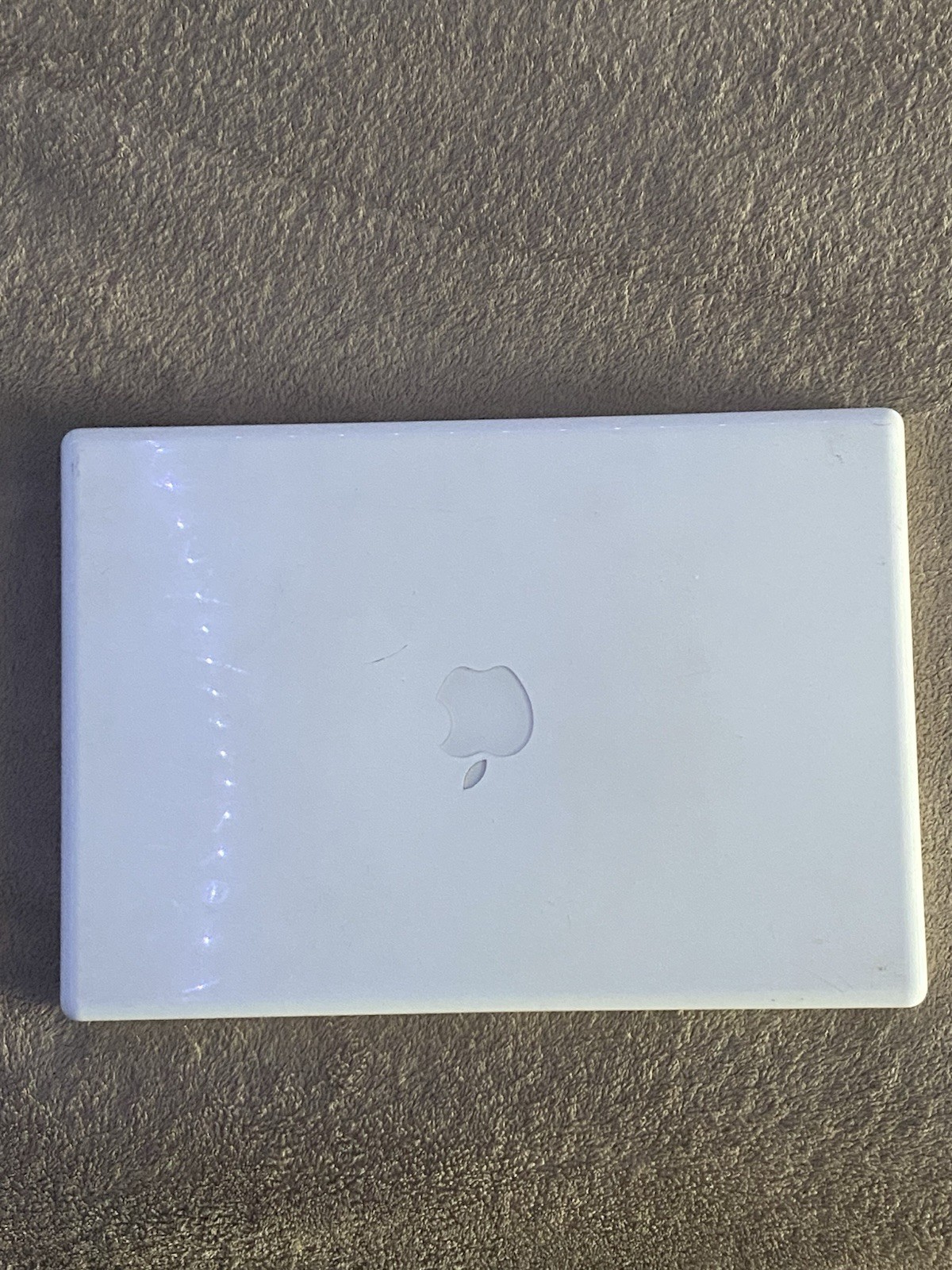 White Apple MacBook
