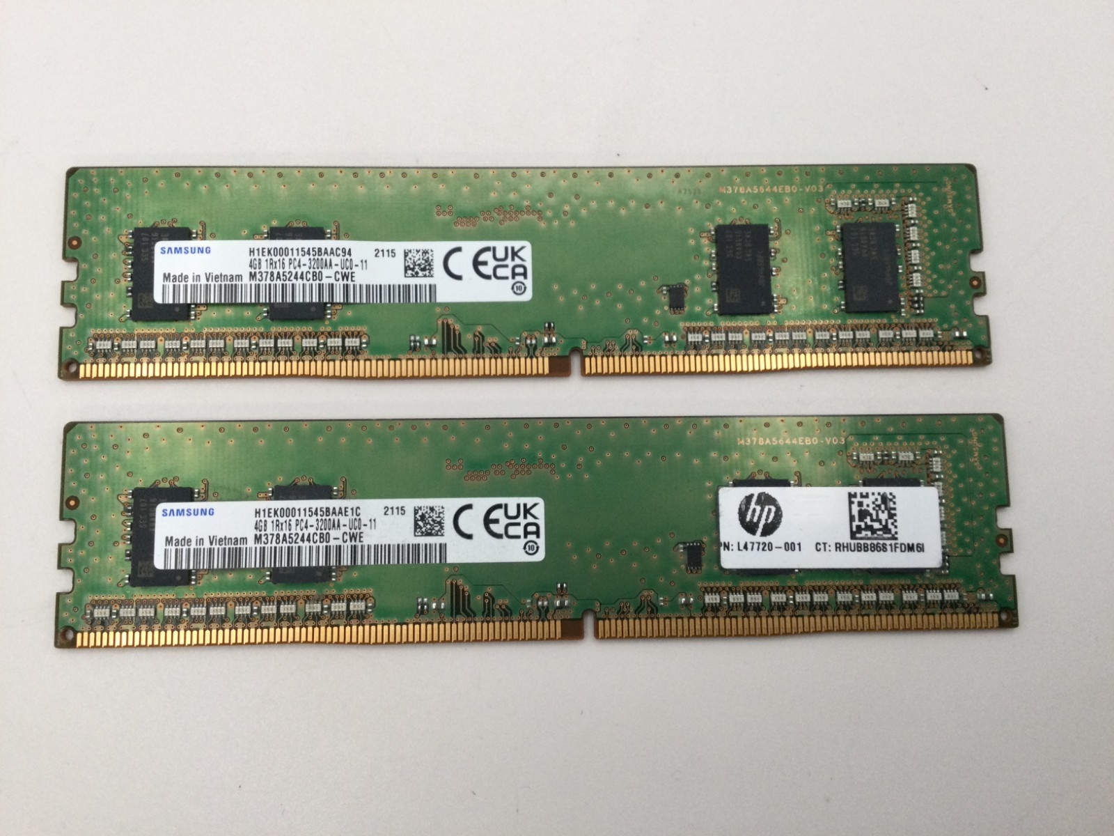 Samsung 8GB (2x4GB) 3200MHz M378A5244CB0-CWE 1Rx16 PC4-3200AA Desktop RAM
