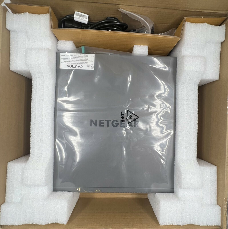 NETGEAR PROSAFE M4300-52G-POE+ APS550W GSM4352PA-100NES LAYER 3 MANAGED SWITCH