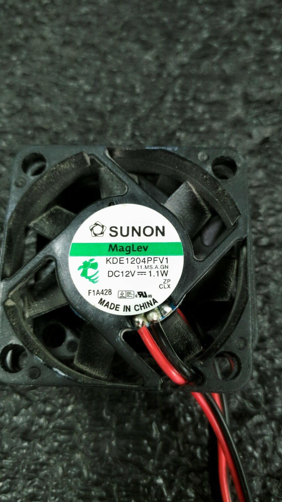 Lot of 8 SUNON MagLev KDE1204PFV1 DC12V 1.1W Motor Fan