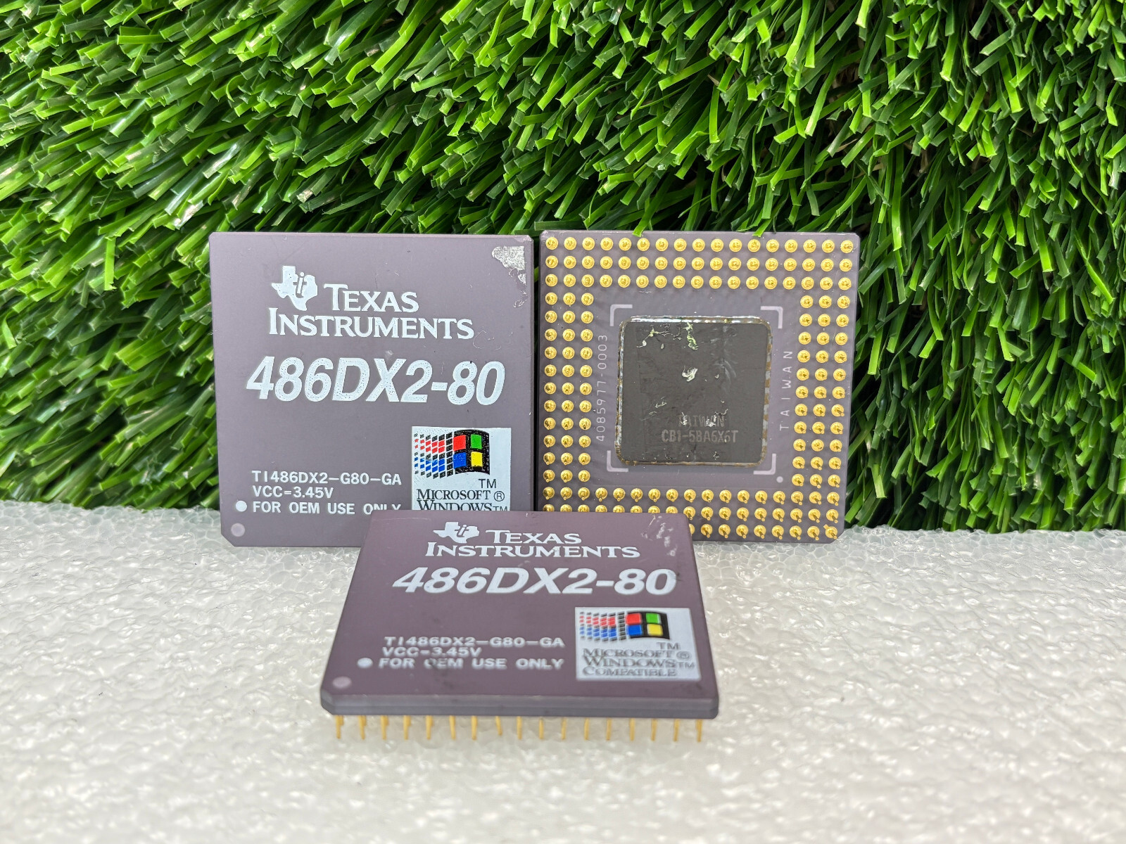 PRE OWNED | LOT OF 3 TI Texas Instruments 4886DX2-80 / TI486DX2-G80-GA Gold CPU