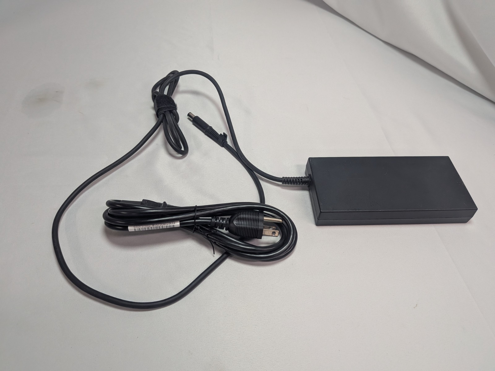 Genuine HP 180W AC Adapter 19.5V 9.2A TPC-AA62 Power Supply