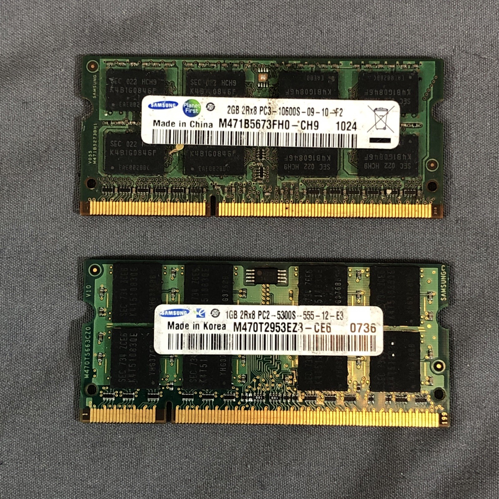 2 PACK - Samsung 1GB 2Rx8 PC2 - 5300S - 555 - 12 -E3 / M470T2953EZ3 - CE6