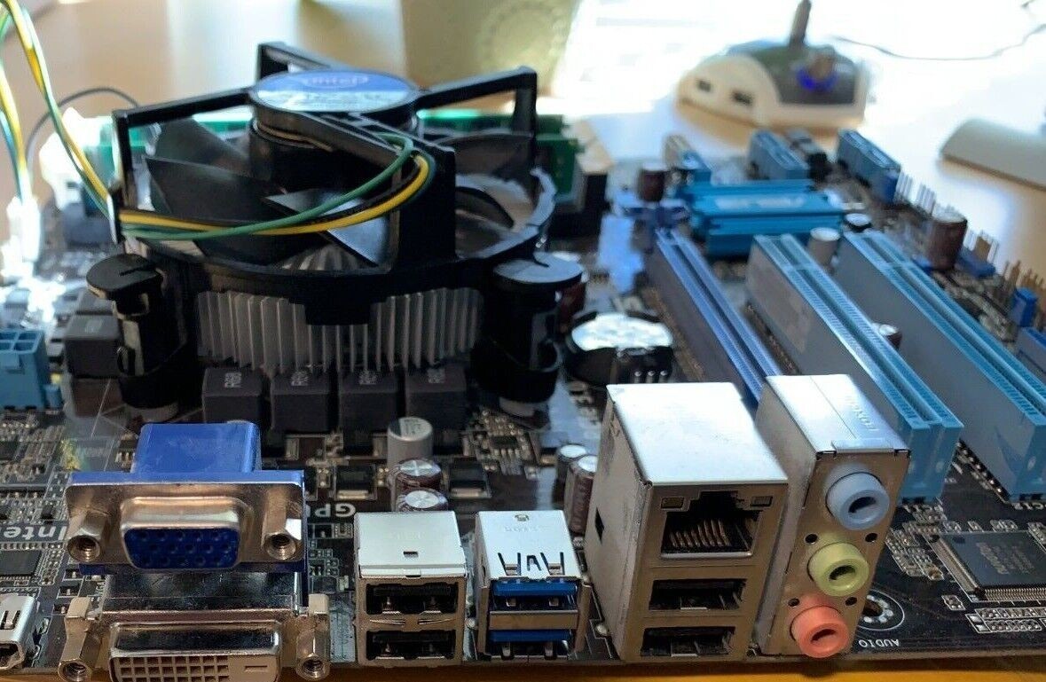 Asus P8b75-M / CSM Motherboard &  Xeon Quad Core Combo16gb Ram samsung ssd