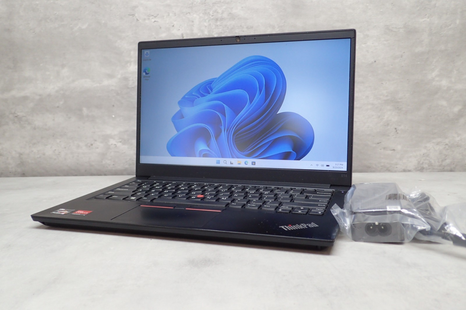 Lenovo ThinkPad E14 Gen 2 14" Ryzen 5 4500U 2.38 GHz 16GB 256GB NVMe Win 11 Pro
