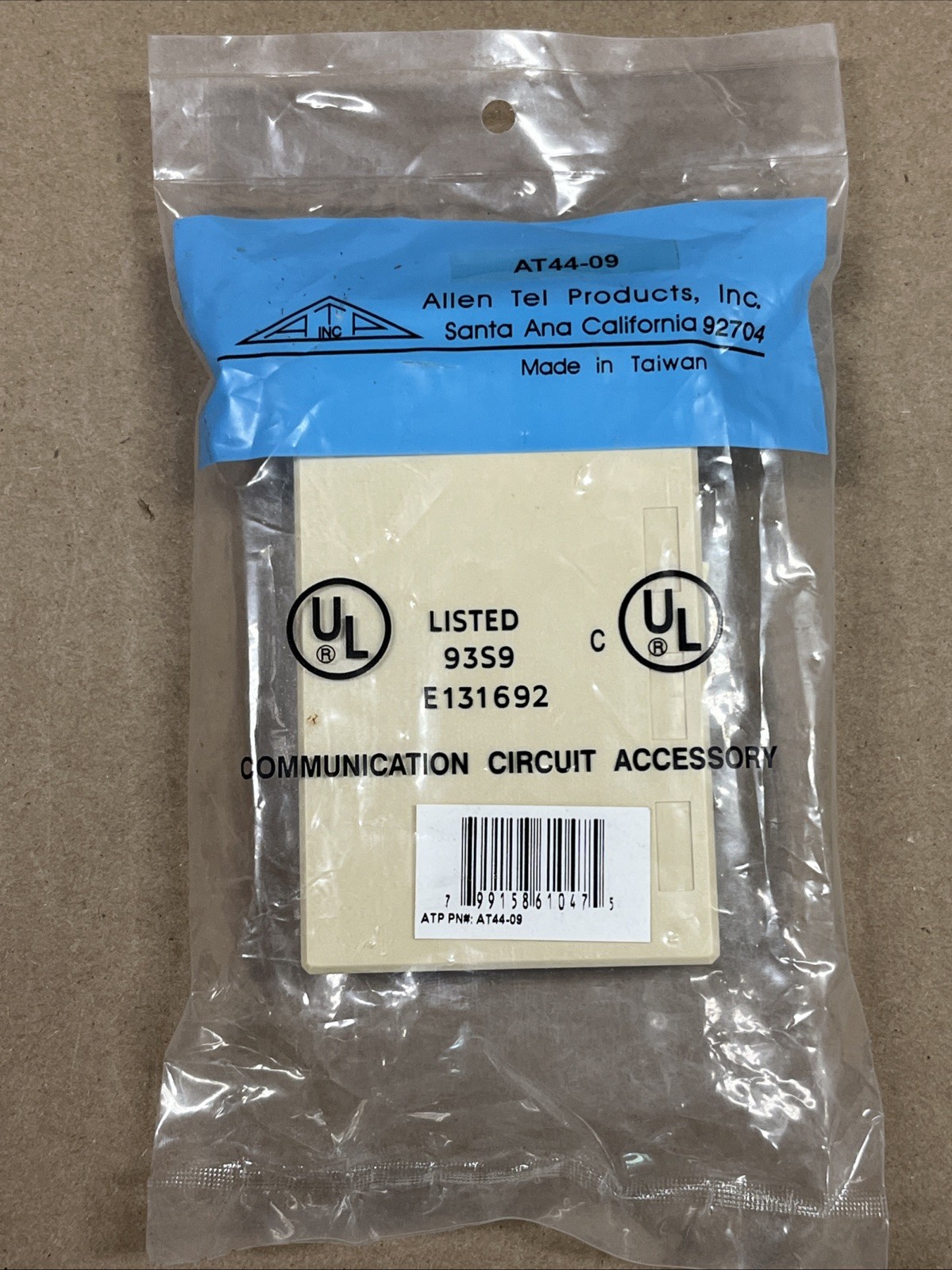 ALLEN TEL AT44-09 COMMUNICATION CIRCUIT ACCESSORY 4 PORT MODULE BOX W/ADHESIVE