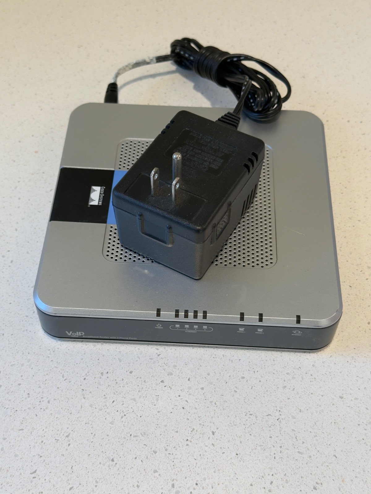 Linksys boardband router with 2Phone ports RTP300