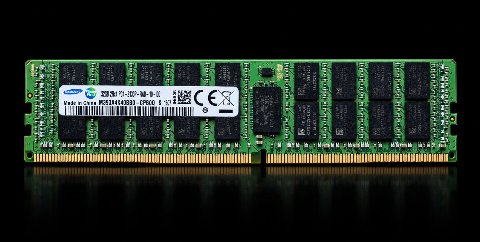 Samsung 32Gb 2Rx4 DDR4 PC4-2133P M393A4K40BB0-CPBOQ RDIMM Server Memory Module