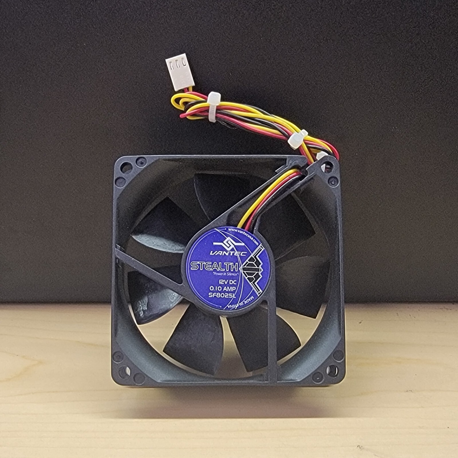 SF8025L | Vantec Stealth Fan 12V DC 0.10 AMP
