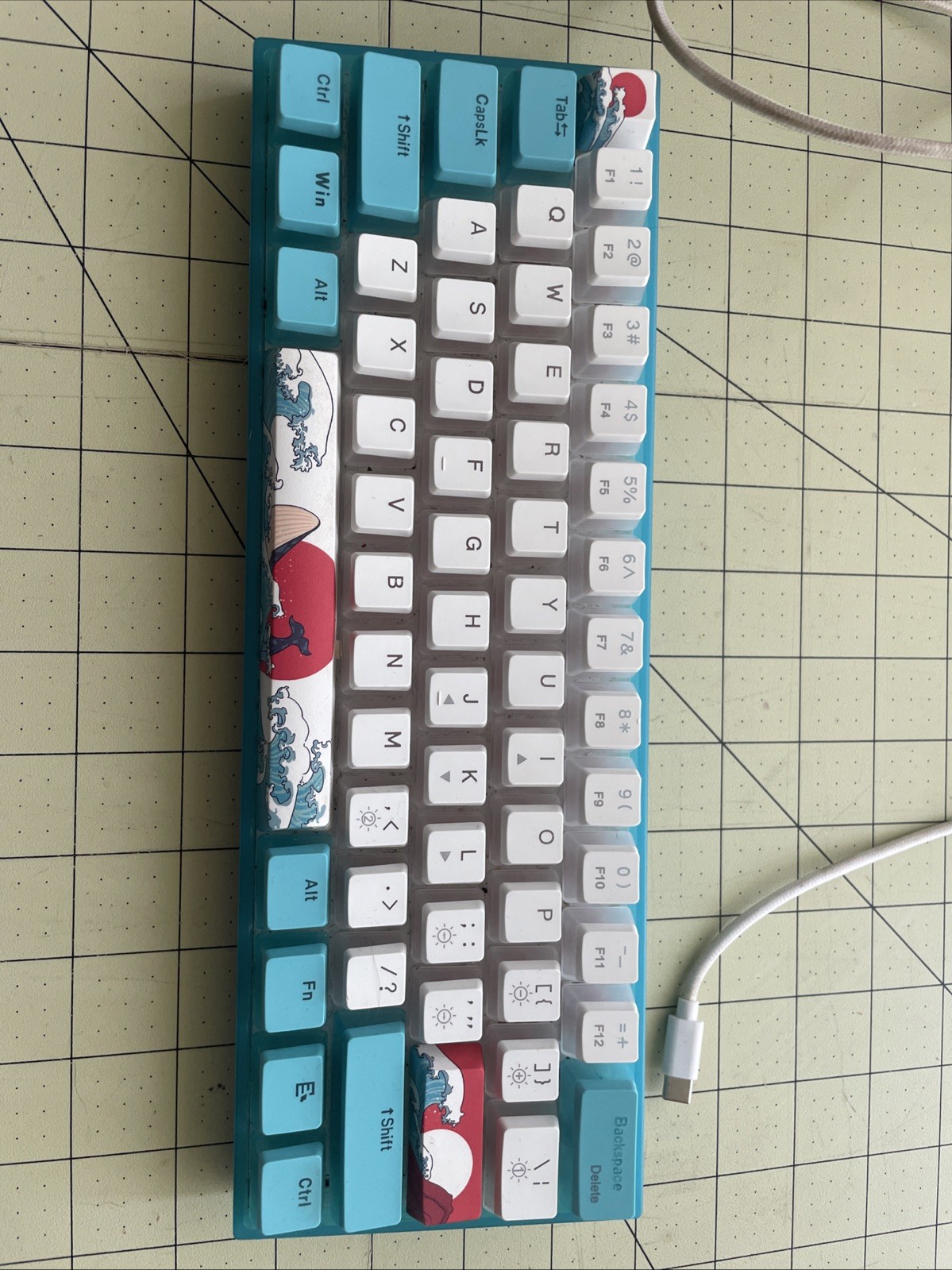 Womier WK61 Mechanical Gaming Keyboard With The Wave