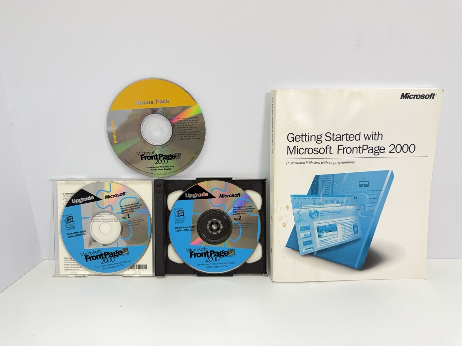 Microsoft FrontPage 2000 With Manual Getting Started_ Full Version _ For Windows