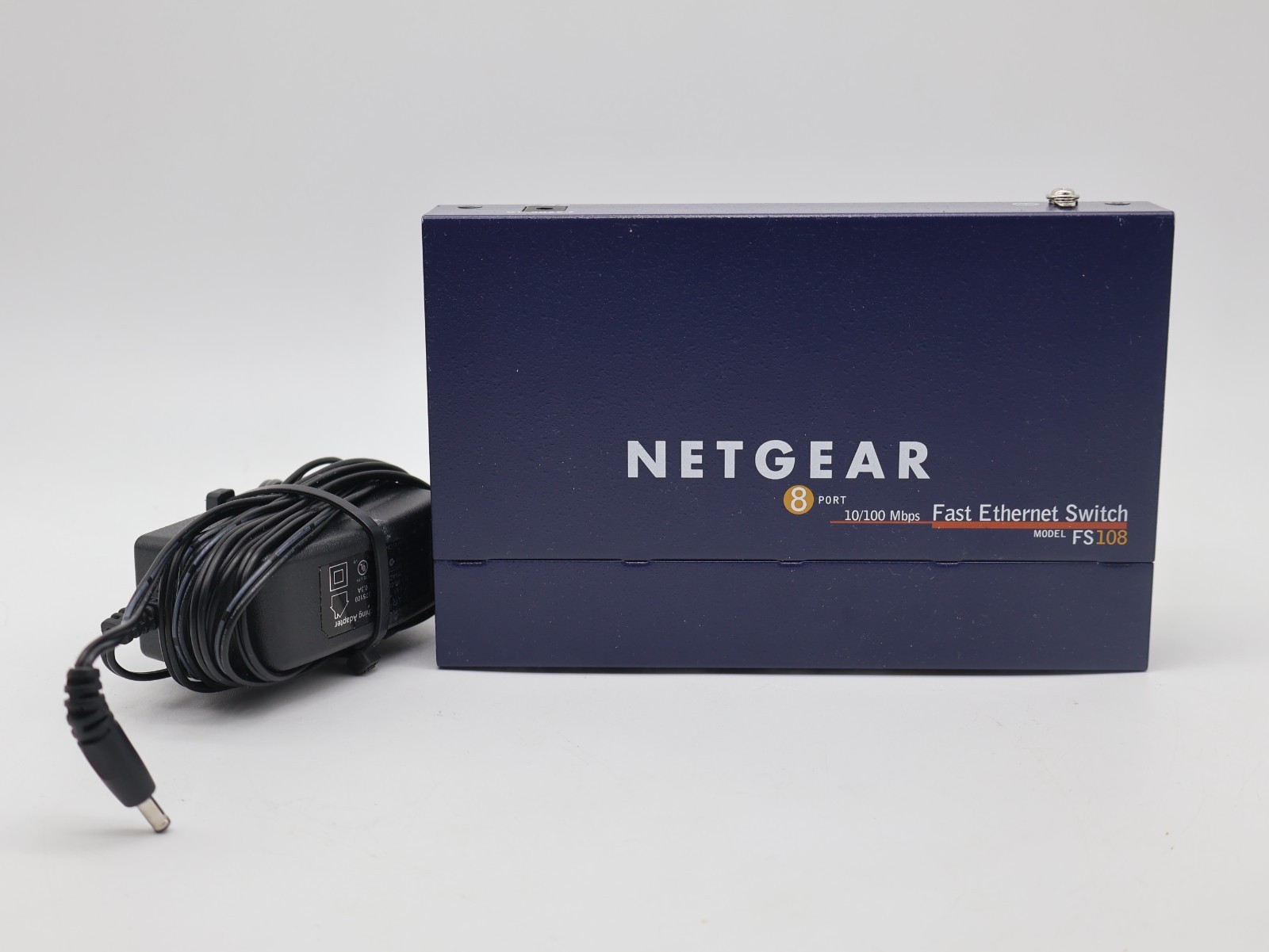 8-PORT 10/100 Network Switch NETGEAR FS108 V2 Fast Ethernet Switch